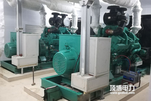 如何检查广西顶博发电机组制造自动启动供电和全自动停机的是否靠谱？